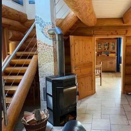 度假居 Rursee Eifel-chalet Mit Seeblick Und Wellnessbereich