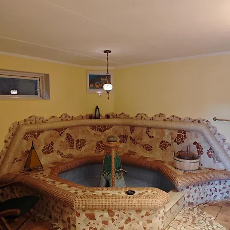 Rursee Eifel-chalet Mit Seeblick Und Wellnessbereich Vakantiehuis Simmerath