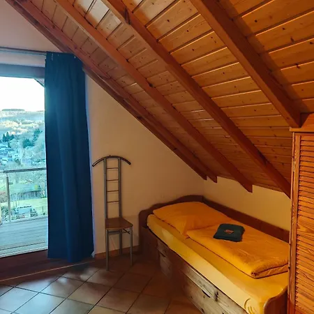 Rursee Eifel-chalet Mit Seeblick Und Wellnessbereich 锡默拉特