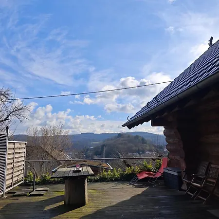 Rursee Eifel-chalet Mit Seeblick Und Wellnessbereich Vakantiehuis