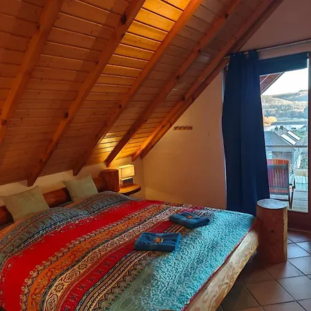 Vakantiehuis Rursee Eifel-chalet Mit Seeblick Und Wellnessbereich