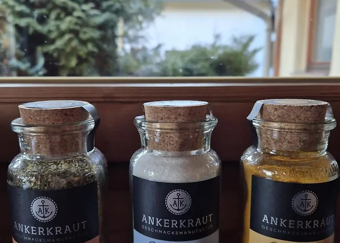 Holiday home Rursee Eifel-chalet Mit Seeblick Und Wellnessbereich Simmerath